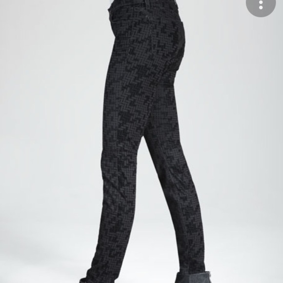 NYDJ Pants - NWT NYDJ black flocked pattern super skinny pants womens size 8